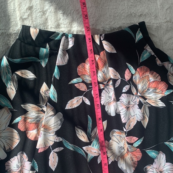 {Decree} High Waisted Skirt - Picture 6 of 7